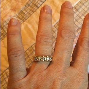 Diamond anniversary band